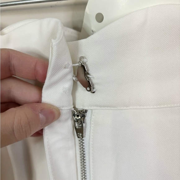 FORE white ivory scallop pintuck trouser wide leg size M new - Picture 4 of 5